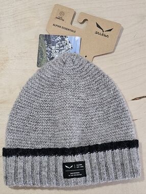 Salewa Men's Light Gray Knit Beanie with Black Trim 100% Sheep Wool